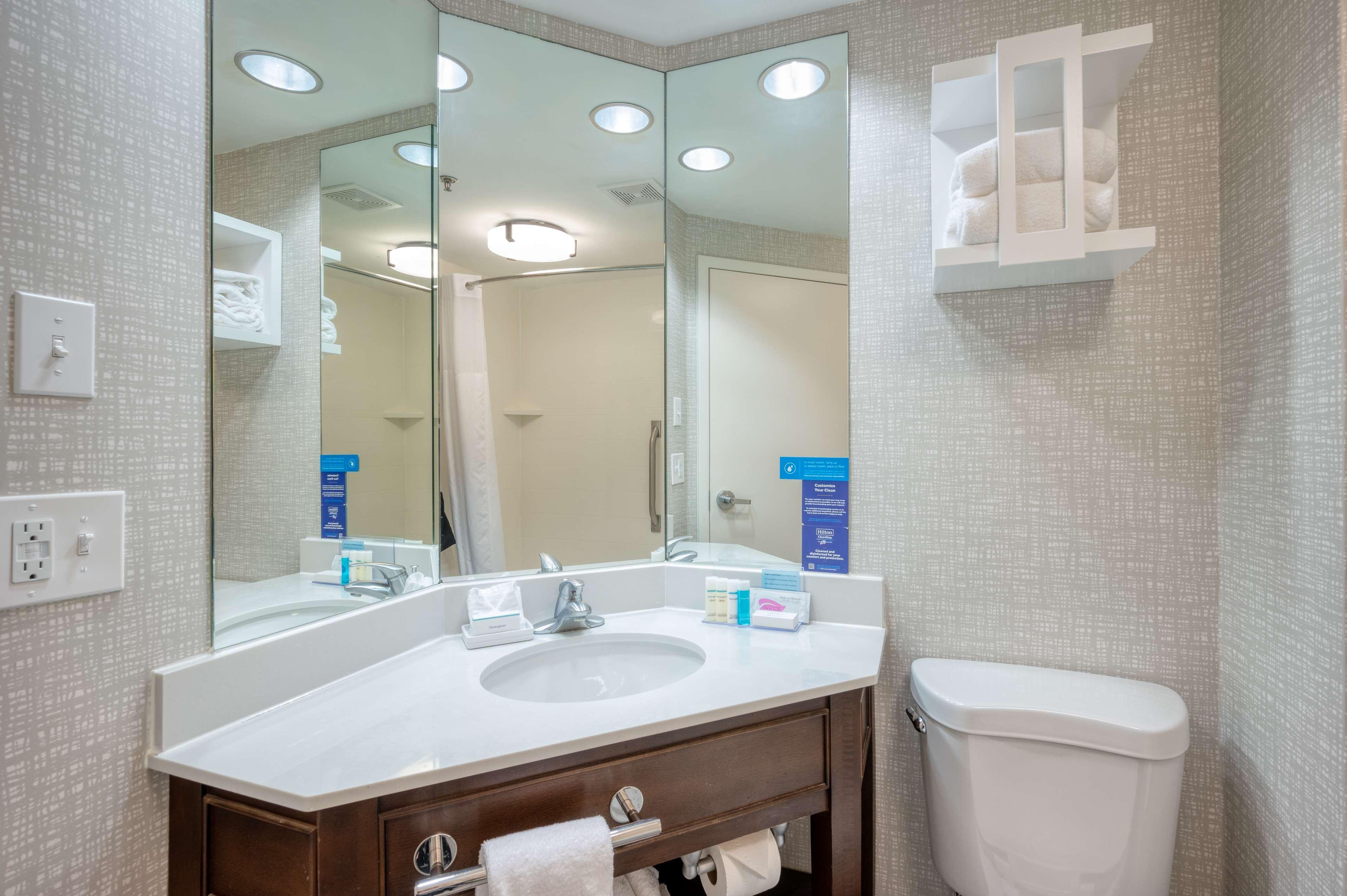 Hampton Inn Джейнсвілл Екстер'єр фото